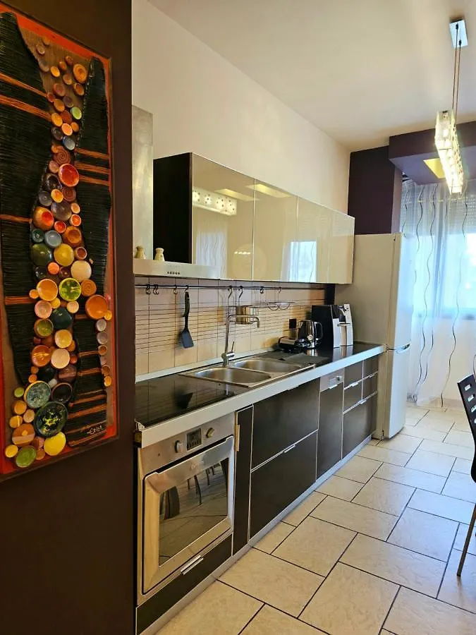 Center Apartment Easy_Luxury Tirana